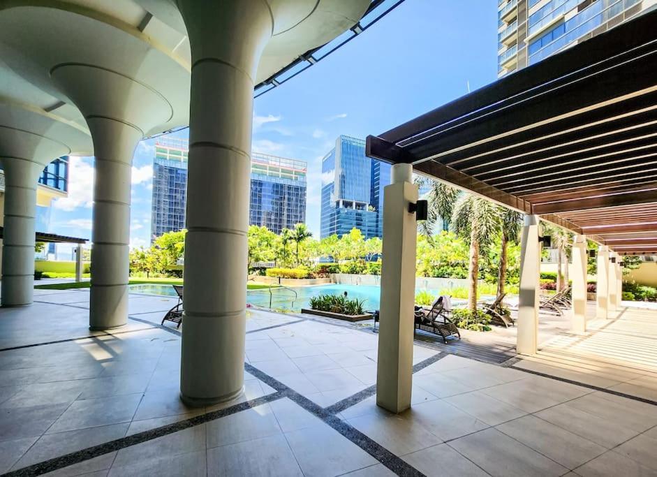 Luxestaysmnl Coastal Chic Netflx 380Mbps Pool Bgc Manila Exterior foto