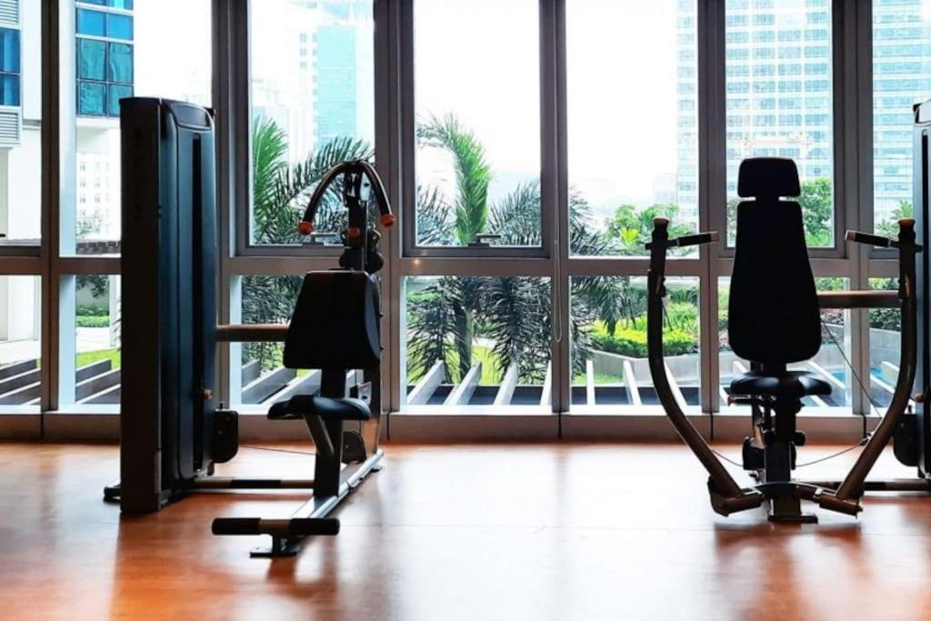 Luxestaysmnl Coastal Chic Netflx 380Mbps Pool Bgc Manila Exterior foto